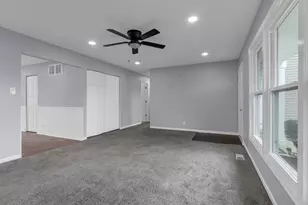 1295 Foxcroft Dr, Aurora, IL 60506 - Photo 5