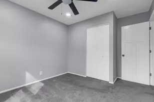 1295 Foxcroft Dr, Aurora, IL 60506 - Photo 21