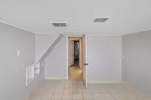 12138 S Elizabeth St, Chicago, IL 60643 - Photo 9