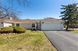 314 Whitewood Dr, Streamwood, IL 60107 - Photo 1