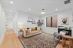 825 W Buckingham Pl, Chicago, IL 60657 - Photo 11