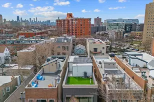 825 W Buckingham Pl, Chicago, IL 60657 - Photo 29