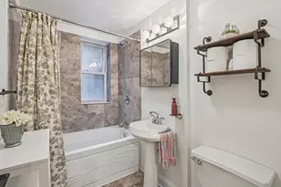 945 W Gordon Terrace, Chicago, IL 60613 - Photo 13