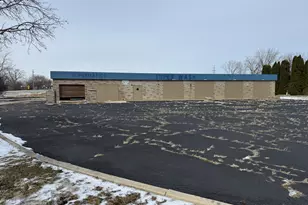 335 S Prospect Ave, Bartlett, IL 60103 - Photo 1