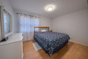 829 Prairie Ave, Bartlett, IL 60103 - Photo 9