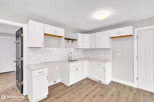 338 Indianwood Dr, Park Forest, IL 60466 - Photo 11