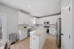 2547 Prairie Crossing Dr, Montgomery, IL 60538 - Photo 9