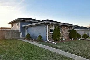 1506 Liberty Dr, Glendale Heights, IL 60139 - Photo 1