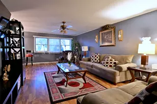 1506 Liberty Dr, Glendale Heights, IL 60139 - Photo 3