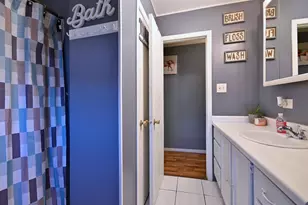 1506 Liberty Dr, Glendale Heights, IL 60139 - Photo 17