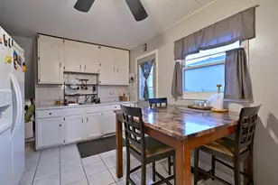 1506 Liberty Dr, Glendale Heights, IL 60139 - Photo 9