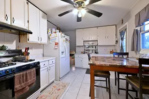 1506 Liberty Dr, Glendale Heights, IL 60139 - Photo 7