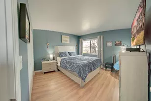 6028 Kit Carson Dr, Hanover Park, IL 60133 - Photo 15