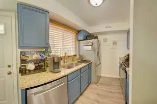 6028 Kit Carson Dr, Hanover Park, IL 60133 - Photo 7