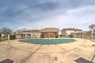 6028 Kit Carson Dr, Hanover Park, IL 60133 - Photo 19