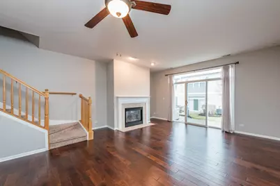 2879 Falling Waters Drive #2879, Lindenhurst, IL 60046 - Photo 3