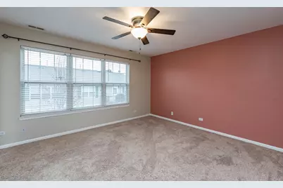 2879 Falling Waters Drive #2879, Lindenhurst, IL 60046 - Photo 15