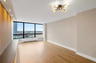 5415 N Sheridan Rd, Chicago, IL 60640 - Photo 3