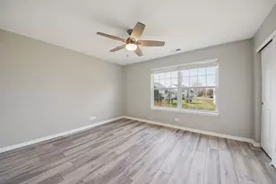 1410 Essex St, Algonquin, IL 60102 - Photo 11