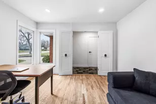 904 W Lynnwood Ave, Arlington Heights, IL 60004 - Photo 13