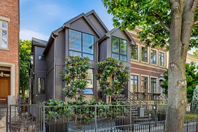 2436 N Surrey Court, Chicago, IL 60614 - Photo 1