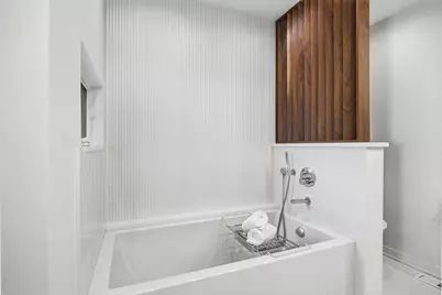 2436 N Surrey Court, Chicago, IL 60614 - Photo 33