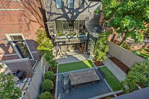 2436 N Surrey Ct, Chicago, IL 60614 - Photo 3