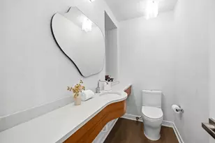 2436 N Surrey Ct, Chicago, IL 60614 - Photo 25