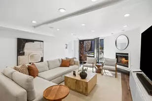 2436 N Surrey Ct, Chicago, IL 60614 - Photo 39