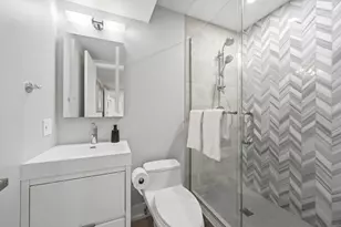 2436 N Surrey Ct, Chicago, IL 60614 - Photo 47