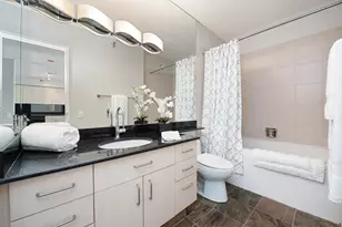 512 N McClurg Ct, Chicago, IL 60611 - Photo 13