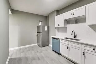 4330 S Langley Ave, Chicago, IL 60653 - Photo 9