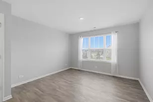 217 Goldenrod Dr, Elgin, IL 60124 - Photo 11