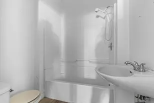 221 Rome Ave, Rockford, IL 61107 - Photo 17