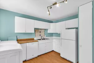 1302 Briarwood Dr, Champaign, IL 61821 - Photo 13