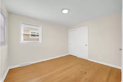 7520 W Carmen Avenue, Harwood Heights, IL 60706 - Photo 13