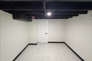 14825 Perry Ave, South Holland, IL 60473 - Photo 11