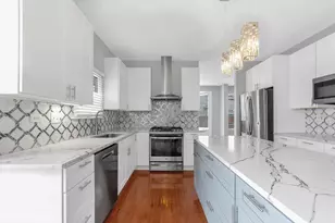 617 Carnation Dr, Oswego, IL 60543 - Photo 7