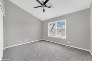 617 Carnation Dr, Oswego, IL 60543 - Photo 23