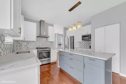 617 Carnation Drive, Oswego, IL 60543 - Photo 9