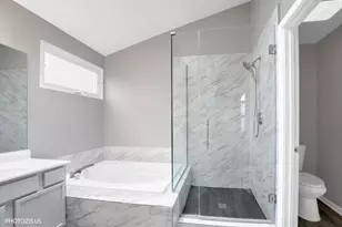 617 Carnation Dr, Oswego, IL 60543 - Photo 35