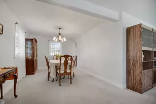 6914 Richmond Ave, Darien, IL 60561 - Photo 9