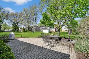 6914 Richmond Ave, Darien, IL 60561 - Photo 33