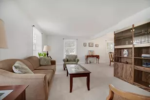 6914 Richmond Ave, Darien, IL 60561 - Photo 7