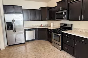 658 Anchorage Ct, Pingree Grove, IL 60140 - Photo 5