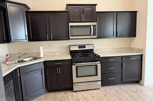 658 Anchorage Ct, Pingree Grove, IL 60140 - Photo 7