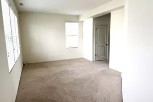 658 Anchorage Ct, Pingree Grove, IL 60140 - Photo 3