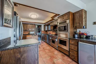 731 E Gartner Rd, Naperville, IL 60540 - Photo 19