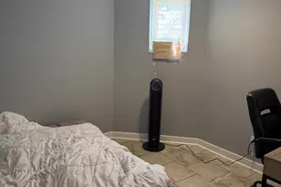 625 N Monticello Ave, Chicago, IL 60624 - Photo 11