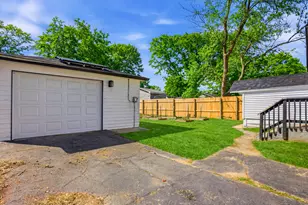 3114 Enoch Ave, Zion, IL 60099 - Photo 29